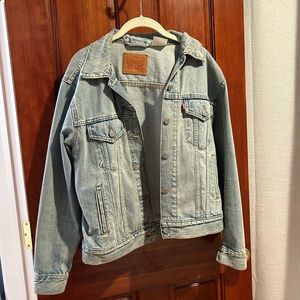 Levi’s denim trucker jacket